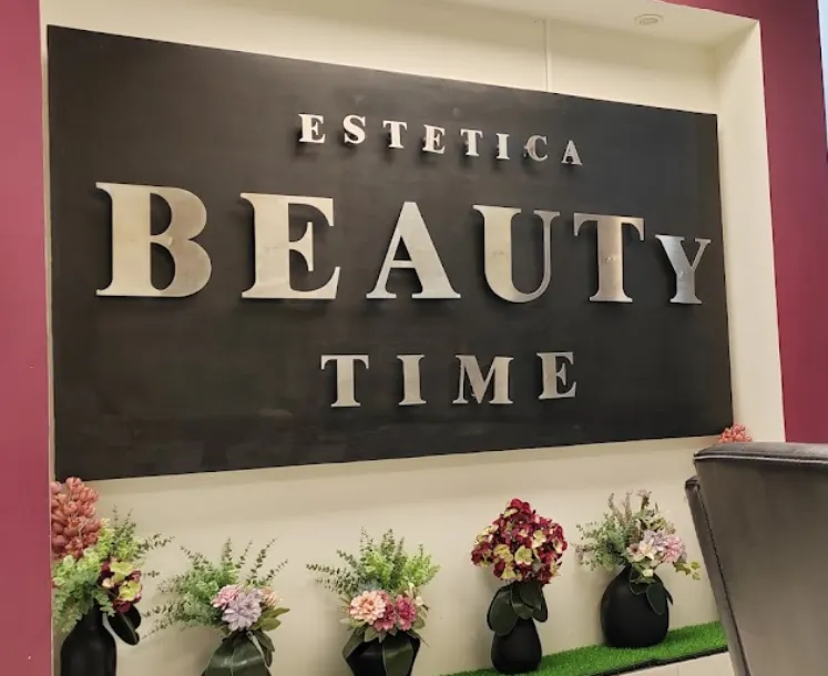 Fachada de la estética
